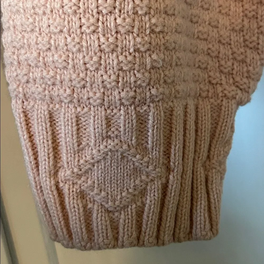 Vintage Mock-Nexk Embroidered Pink Sweater - Size L - Picture 5 of 8